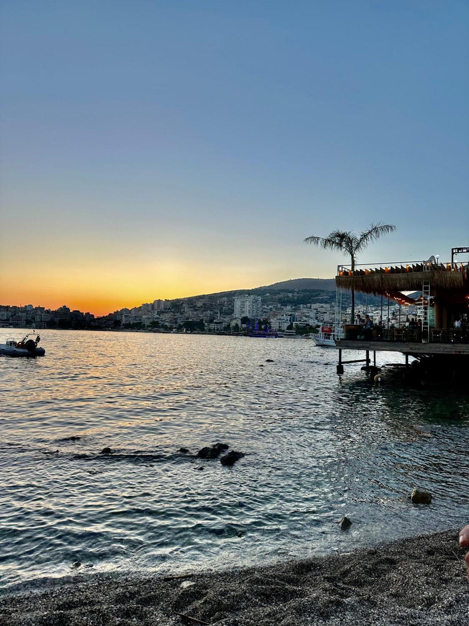 Shkreli Apartments Sarande Exterior photo